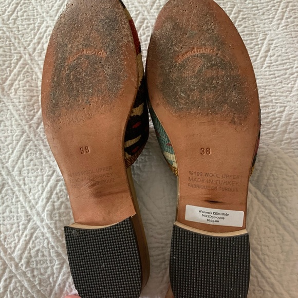 Artemis Design Turkish Rug Needlepoint Mule 38/8 - Picture 9 of 9